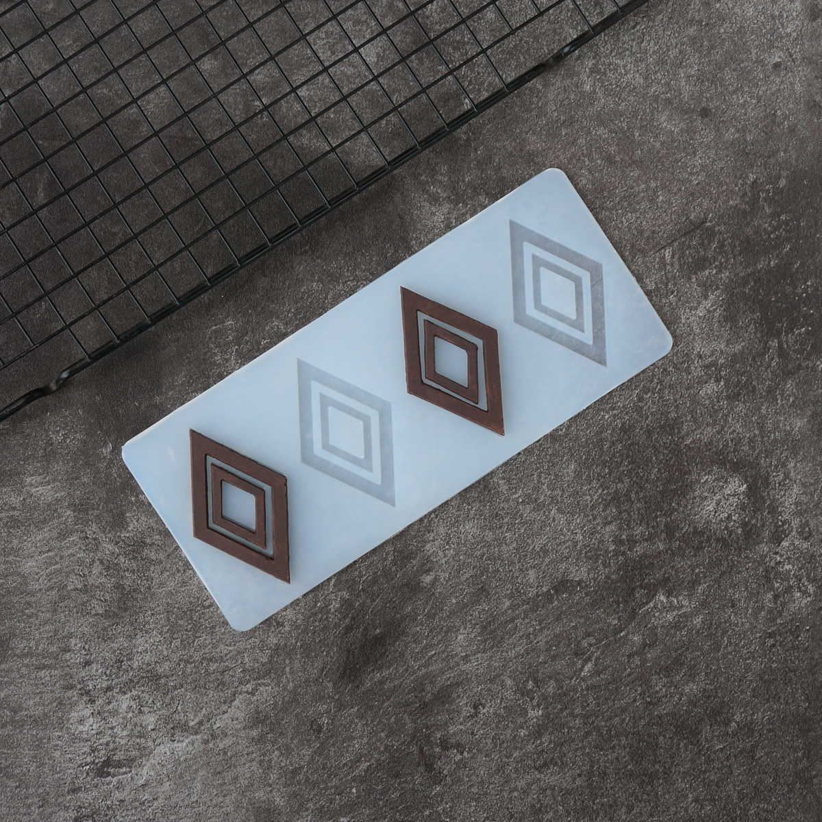 Hollow Out Rhombus Pattern Cho - Silicone Baking Mat 评论和价格