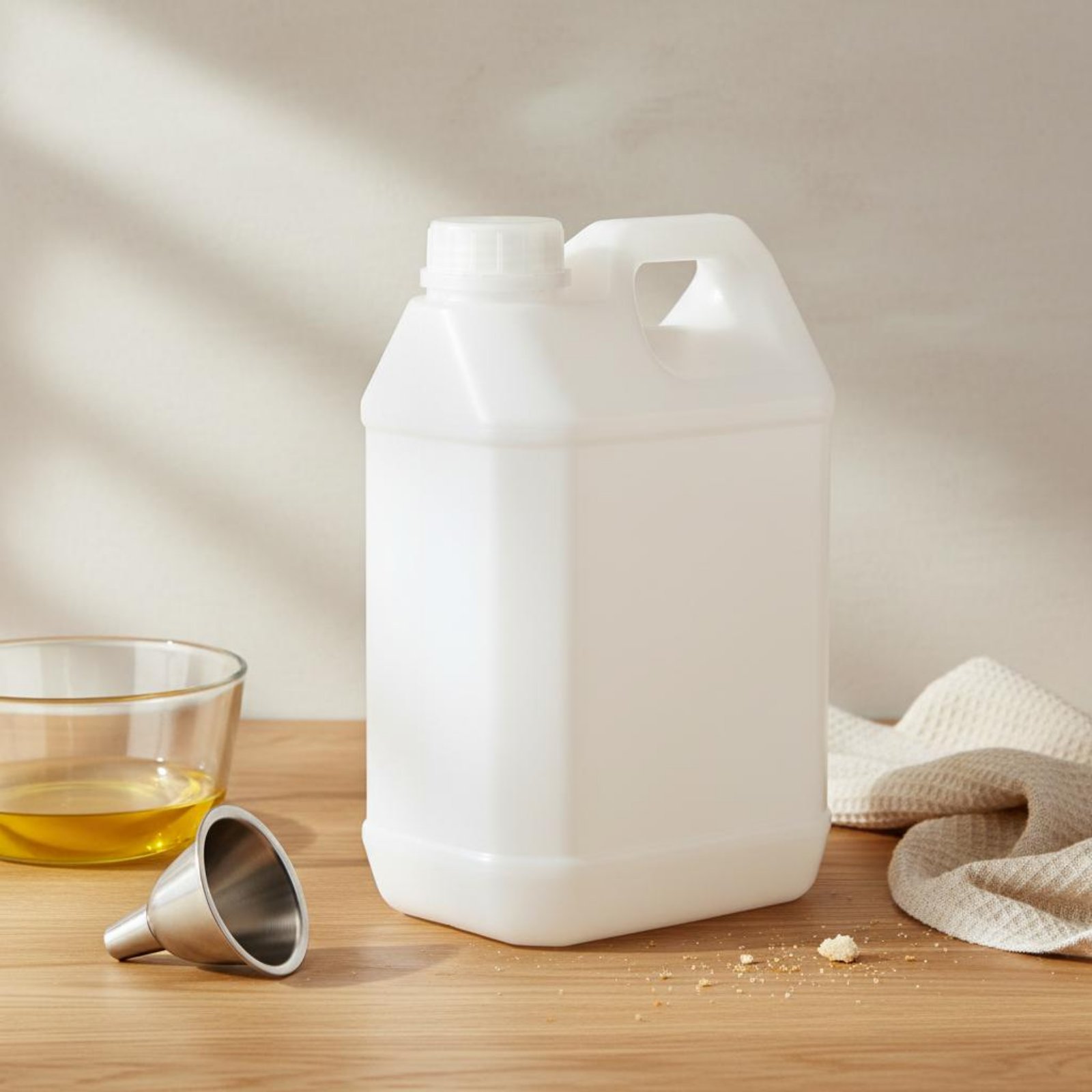 Food-Safe Plastic Jug Versatil - Food Storage Containers 评论和价格